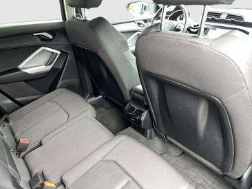 Audi Q3 35 TDI — photo 20