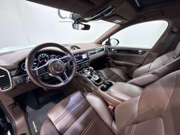Porsche Cayenne III GTS — photo 18