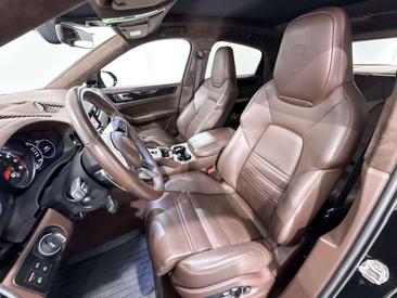 Porsche Cayenne III GTS — photo 19
