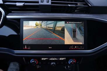 Audi RSQ3 — photo 22