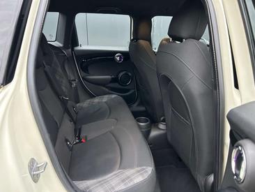 Mini 3 Portes Berline Cooper S — photo 3