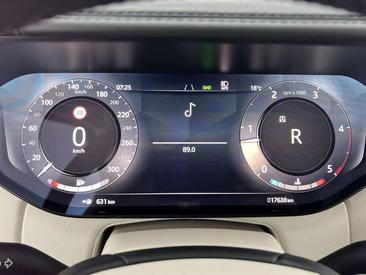 Land Rover Range Rover D350 — photo 12