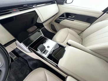 Land Rover Range Rover D350 — photo 17
