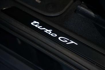 Porsche Cayenne III Turbo GT — photo 32