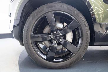 Land Rover Defender 130 D300 MHEV — photo 19
