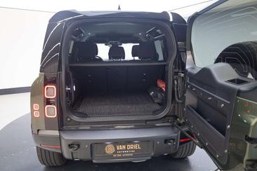 Land Rover Defender 130 D300 MHEV — photo 20