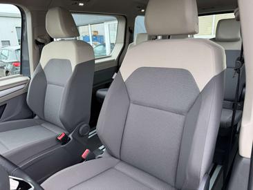 Volkswagen Multivan Van 2.0 TDI — photo 4