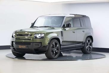 Land Rover Defender 130 D300 MHEV — photo 22