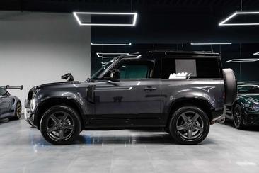 Land Rover Defender 90 D250 MHEV — photo 4