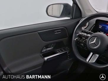 Mercedes EQB 300 4MATIC — photo 7