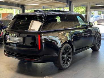 Land Rover Range Rover D350 — photo 11