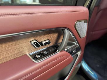 Land Rover Range Rover D350 — photo 12
