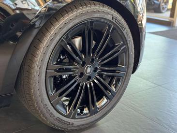 Land Rover Range Rover D350 — photo 17