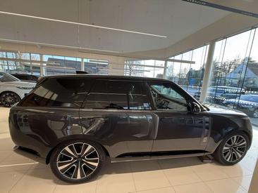 Land Rover Range Rover P550e — photo 6