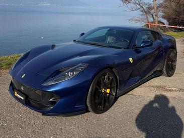 Ferrari 812 Superfast — photo 3