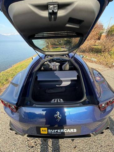Ferrari 812 Superfast — photo 7