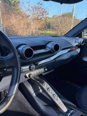 Ferrari 812 Superfast — photo 13
