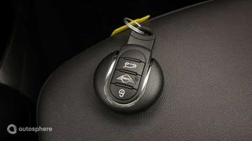 Mini 3 Portes Berline Cooper SE — photo 16