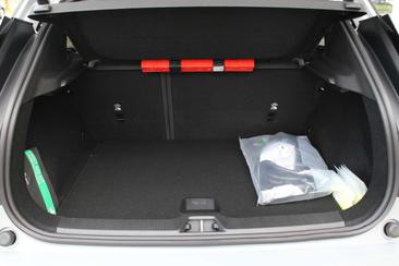 Volvo EX30 Single Motor Extended Range — photo 17