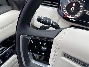 Land Rover Range Rover D350 — photo 18