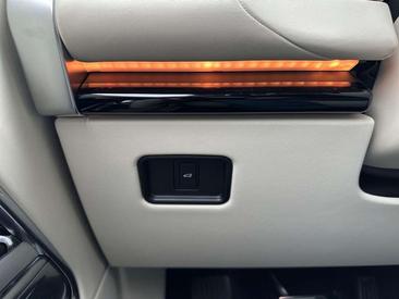 Land Rover Range Rover D350 — photo 19
