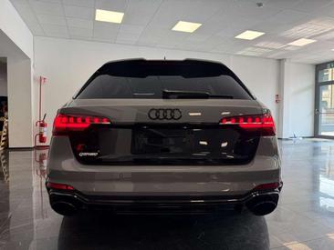 Audi RS4 Avant — photo 6