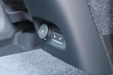 Volvo EX40 Single Motor Extended Range — photo 6