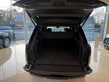 Land Rover Range Rover D350 — photo 11