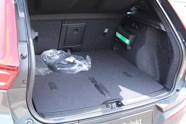 Volvo EX40 Single Motor Extended Range — photo 8