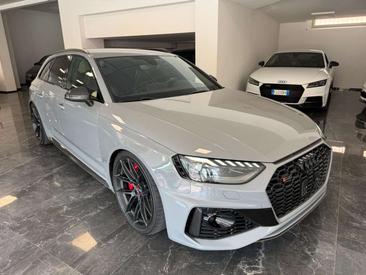 Audi RS4 Avant — photo 10