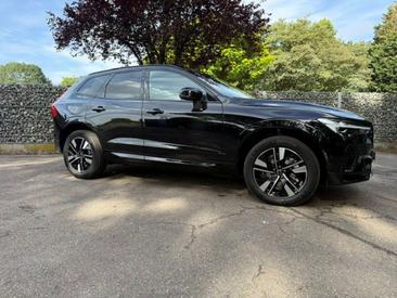Volvo XC60 B5 — photo 2