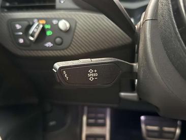 Audi RS4 Avant — photo 27