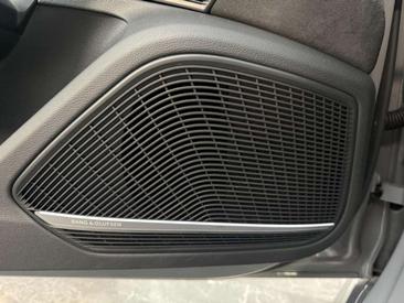 Audi RS4 Avant — photo 29