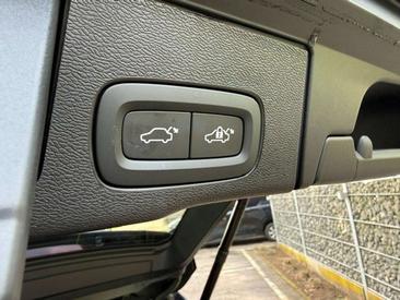 Volvo XC60 B5 — photo 19