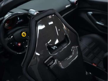 Ferrari F8 Spider — photo 28