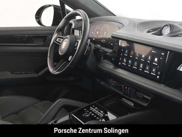 Porsche Cayenne III GTS — photo 24