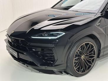 Lamborghini Urus SE — photo 16