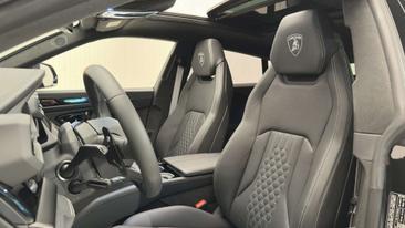 Lamborghini Urus SE — photo 33