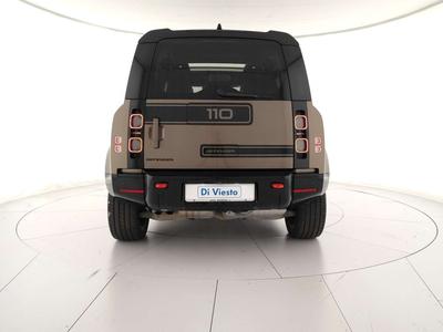 Land Rover Defender 130 D300 MHEV
