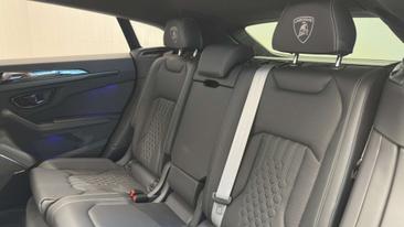 Lamborghini Urus SE — photo 38