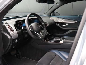 Mercedes EQC 400 — photo 11