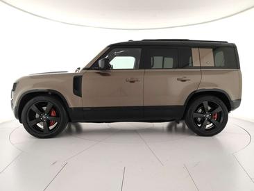 Land Rover Defender 130 D300 MHEV — photo 7