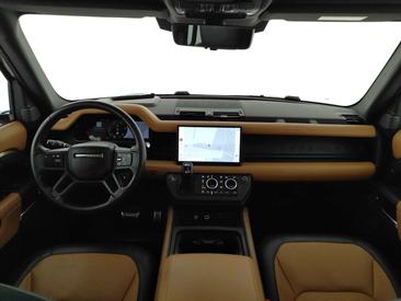 Land Rover Defender 130 D300 MHEV — photo 13
