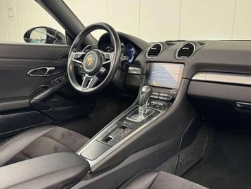 Porsche 718 Cabriolet Boxster — photo 11