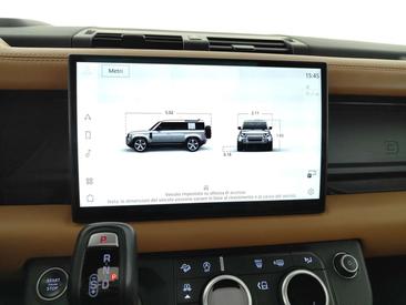 Land Rover Defender 130 D300 MHEV — photo 17