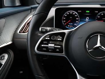 Mercedes EQC 400 — photo 23