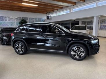 Mercedes GLA 200 — photo 2