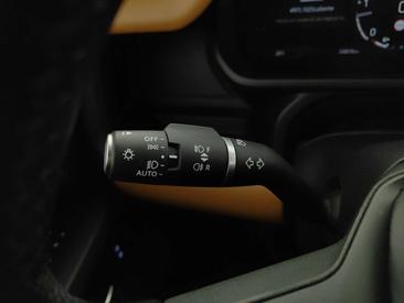 Land Rover Defender 130 D300 MHEV — photo 35
