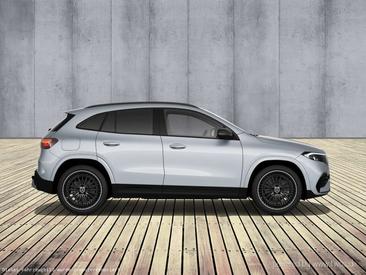 Mercedes EQA 300 4MATIC — photo 7