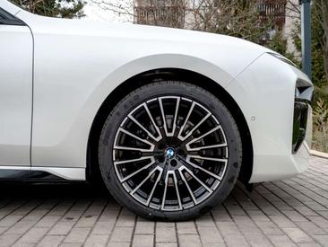 BMW Série 7 Berline 740d — photo 10